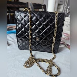 Elegant Black Quilted Chain Bag